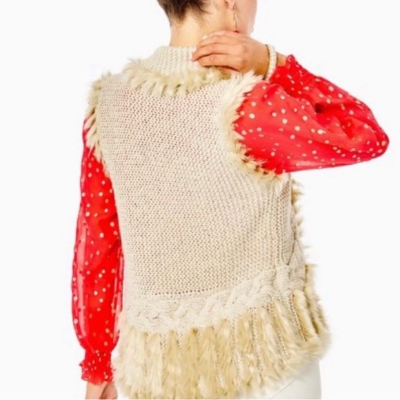 NWT Lilly Pulitzer Torini Sequin Sweater Vest in Heathered Latte Metallic - Picture 9 of 17